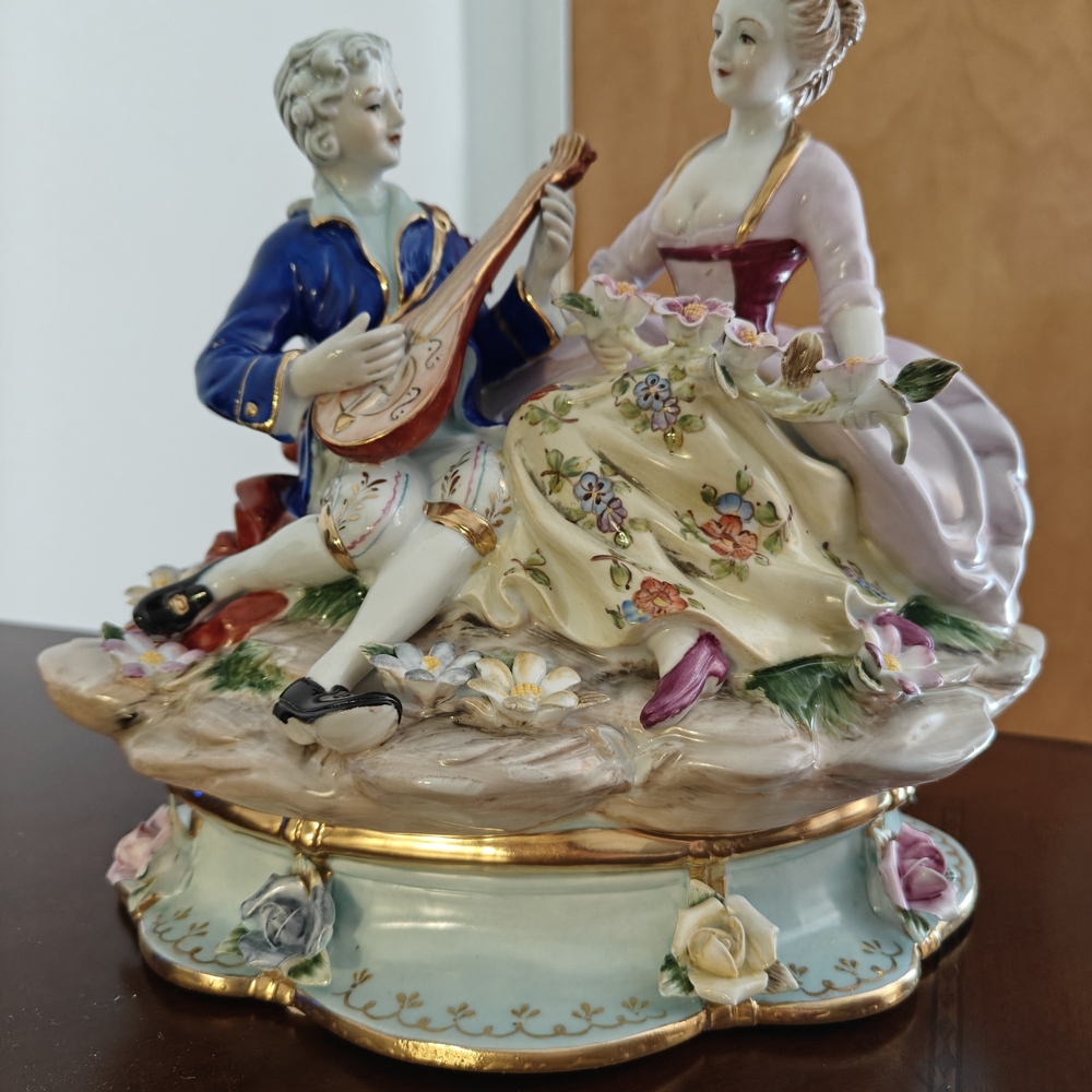 Sorelle Hand-Painted Porcelain  Couple Figurine